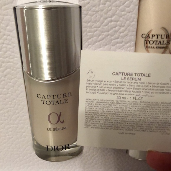 Dior Capture Totale 3 full size skincare and towel set - Picture 3 of 14